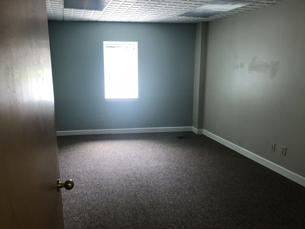 119 W Summit Hill Dr, Knoxville, TN 37902
